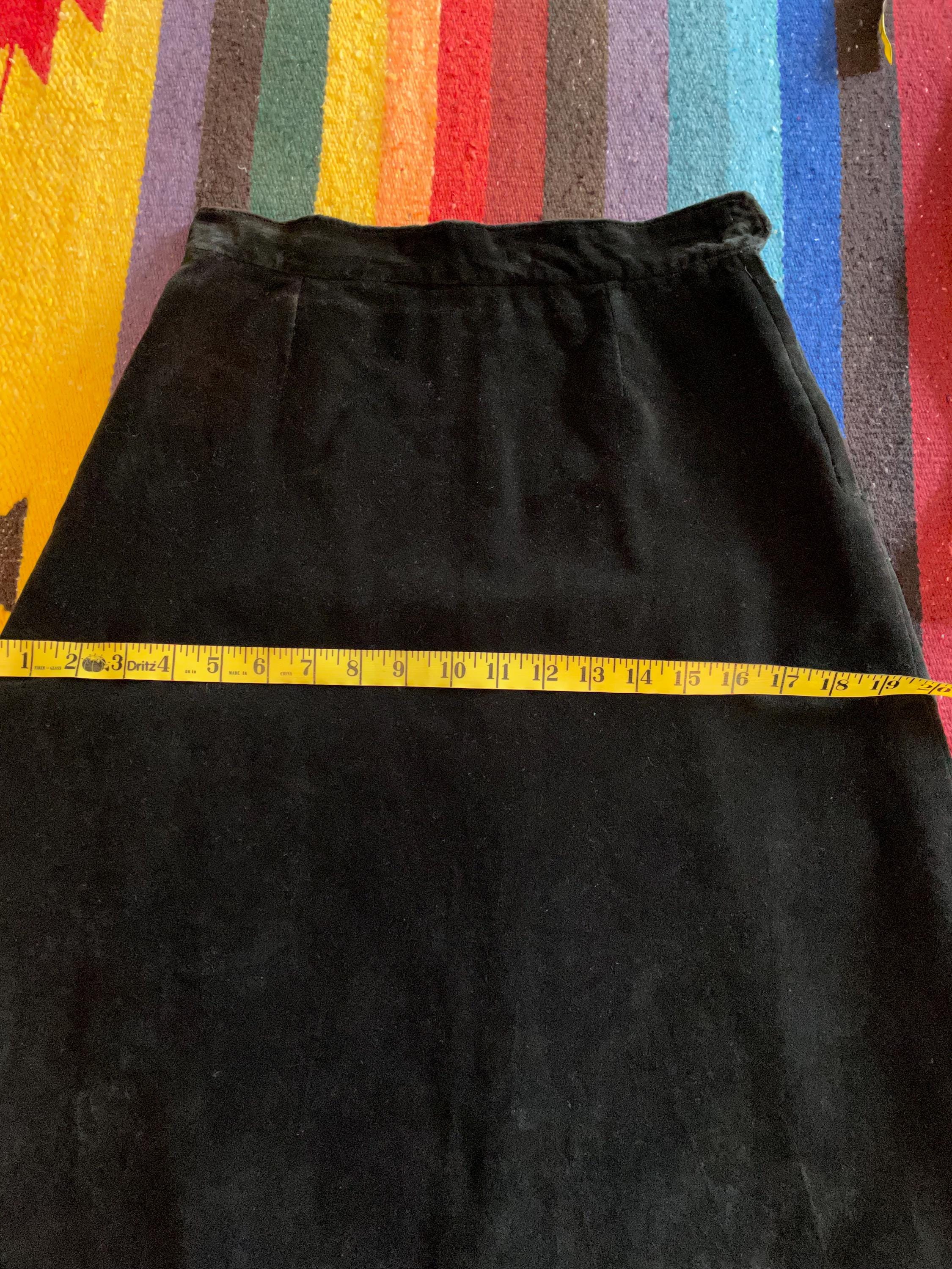1970s Black Velvet Midi Skirt: Groovy Velveteen Plush Skirt, Size 6/8