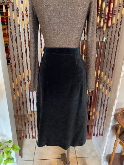 1970s Black Velvet Midi Skirt: Groovy Velveteen Plush Skirt, Size 6/8