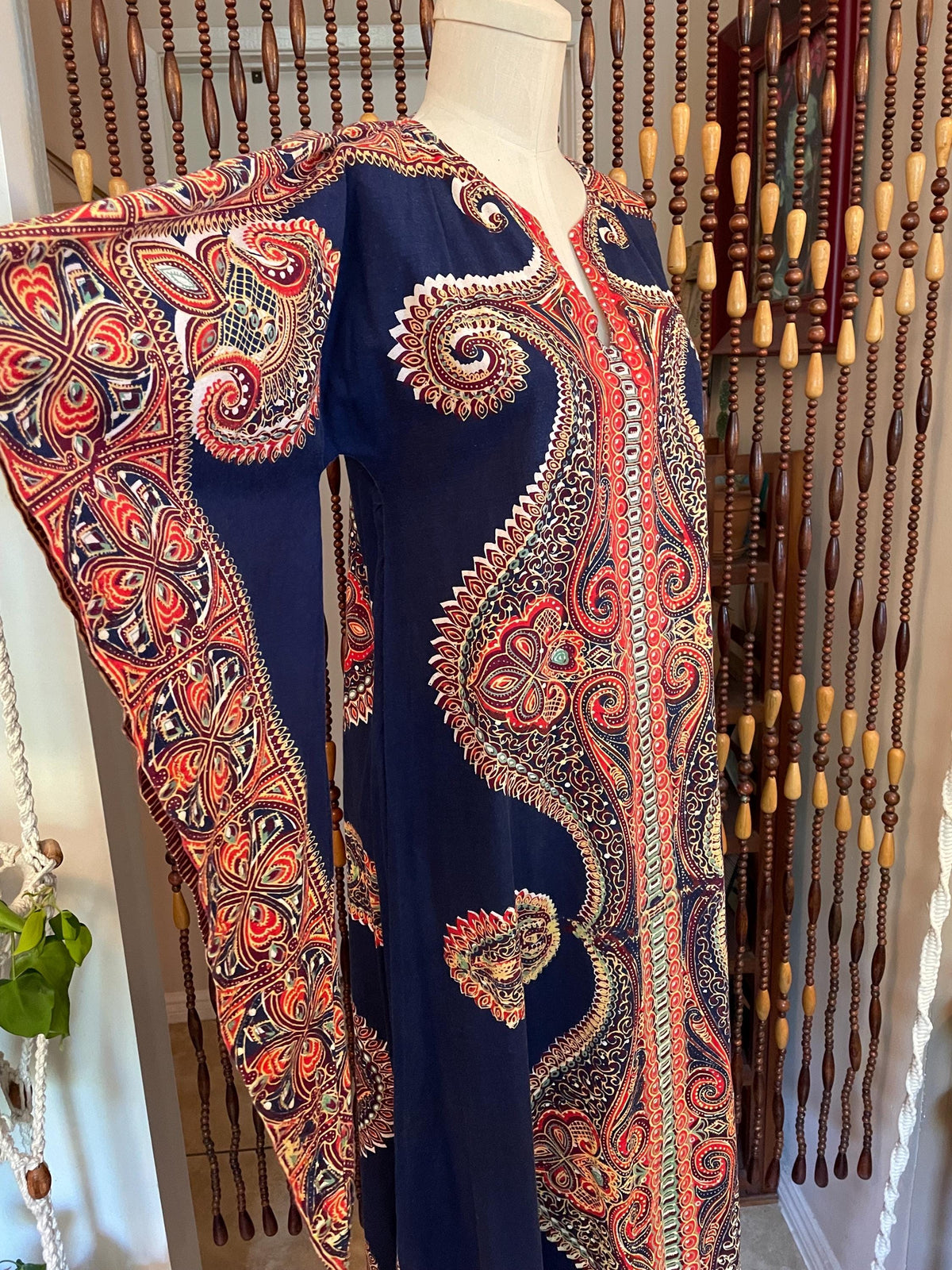 1970s Vintage Cotton Dashiki Maxi Dress: Boho Kaftan, Size 4-8