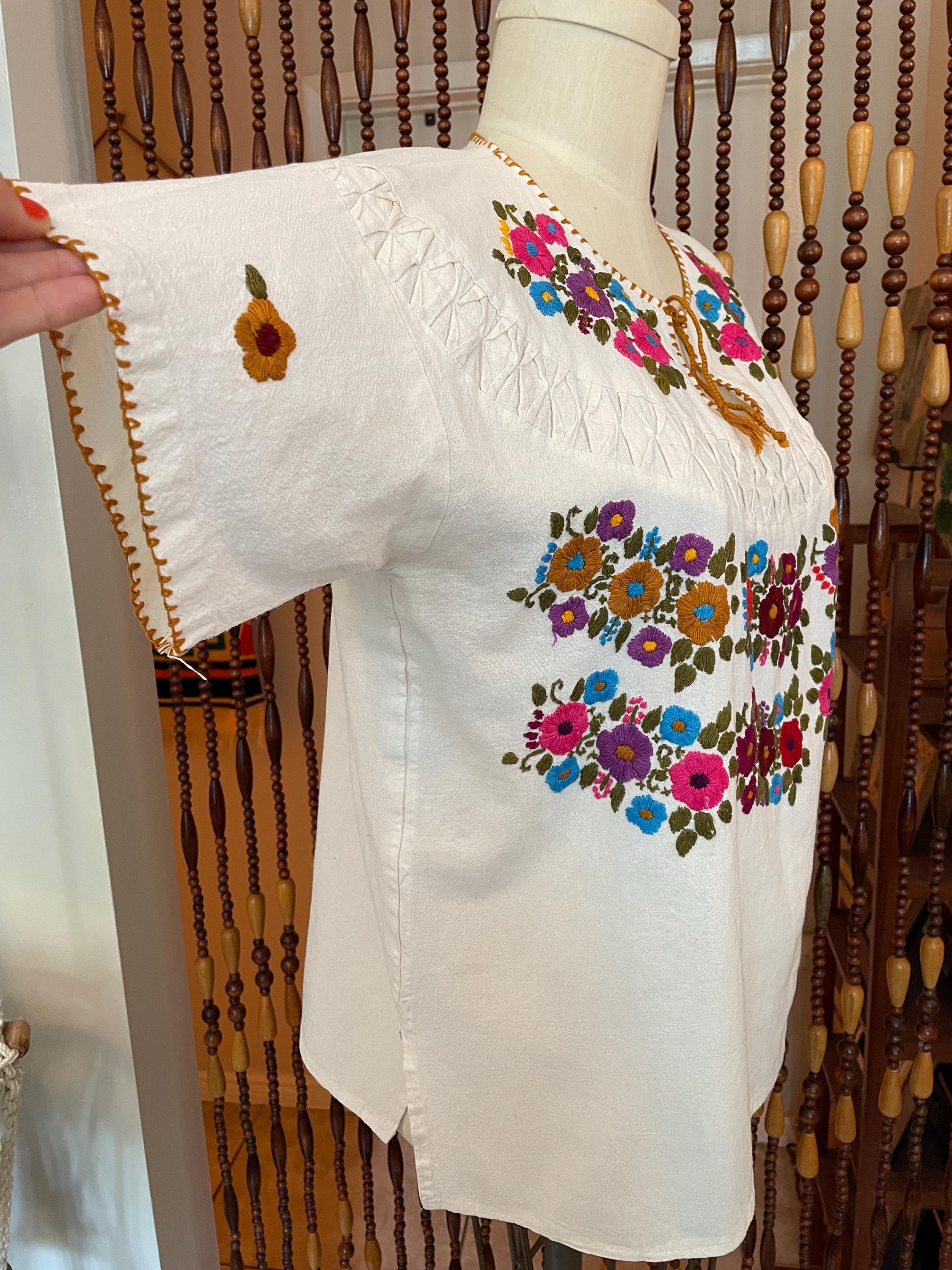 70s Embroidered Cotton Peasant Blouse: Boho Hippie Tunic, Size 8-10